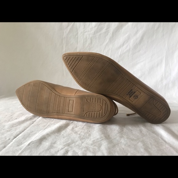 NWOT lace up sandals - Picture 3 of 4